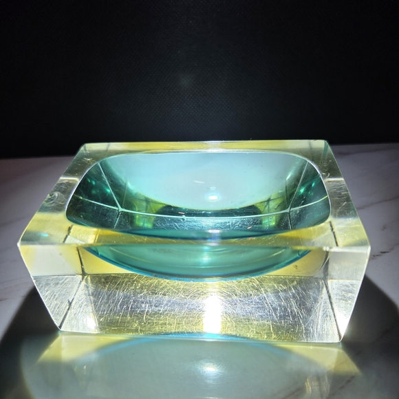 Vibrant Teal Glass Art Sculpture Vintage Murano Sommerso glass - Picture 4 of 13